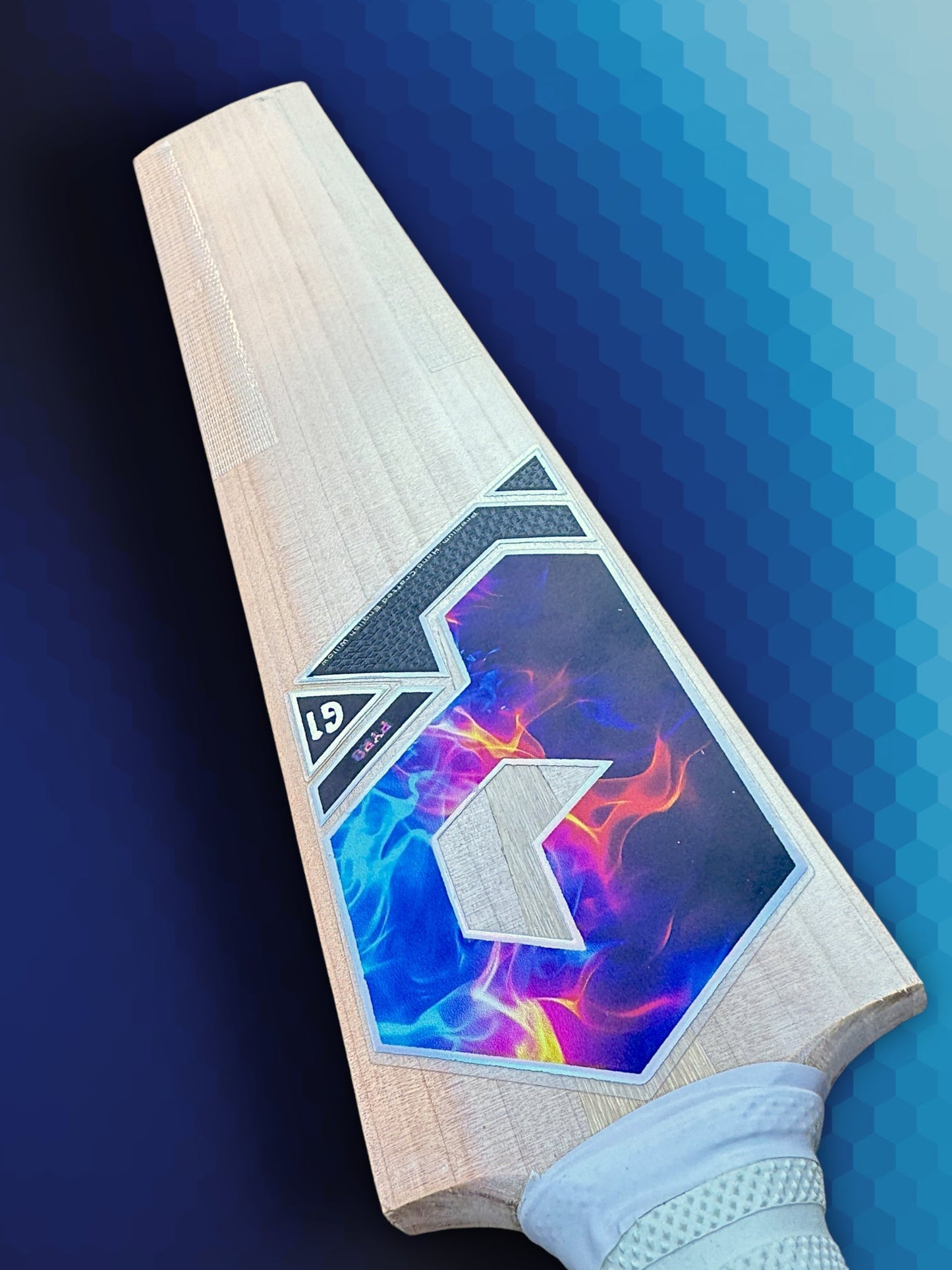 Prophecy Pyro Cricket Bat