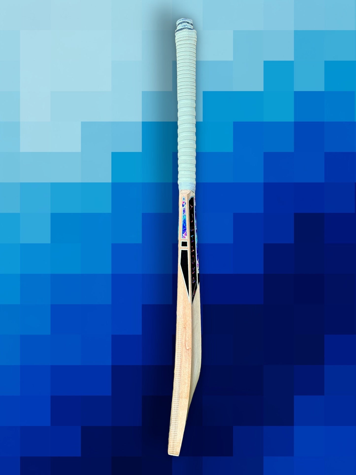 Junior Prophecy Pyro Cricket Bat
