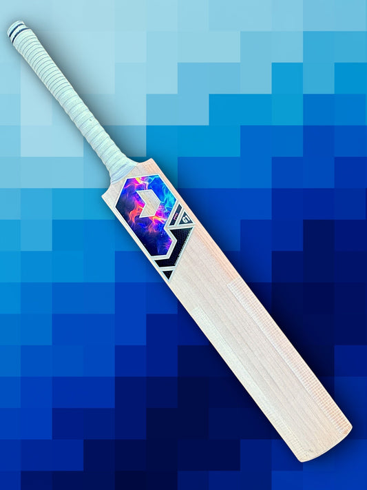 Junior Prophecy Pyro Cricket Bat