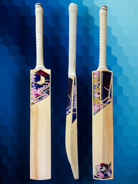 Junior Prophecy Bushidō Cricket Bat